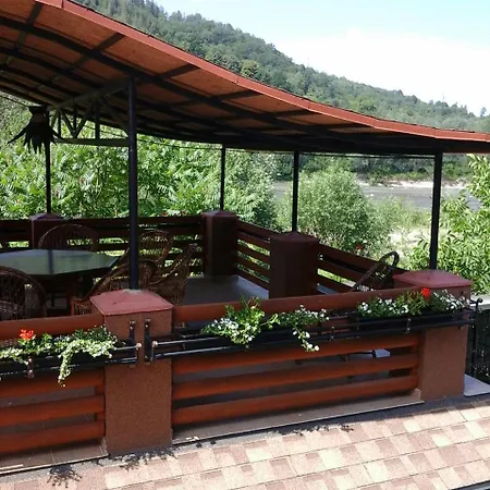 Guest house коттедж Leleka Vyzhnynsia *